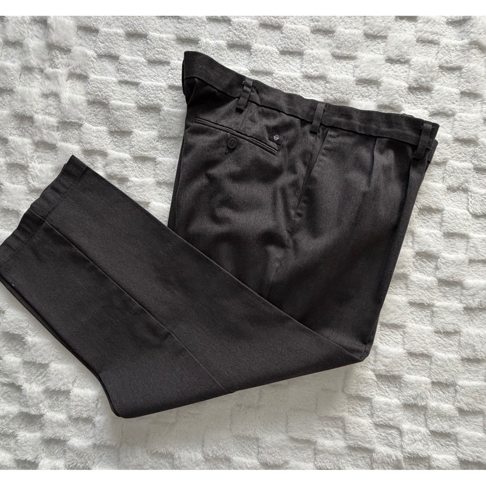 Dockers Mens Pleated Dress Pants Charcoal Gray Stain Defender W40 L28 EUC